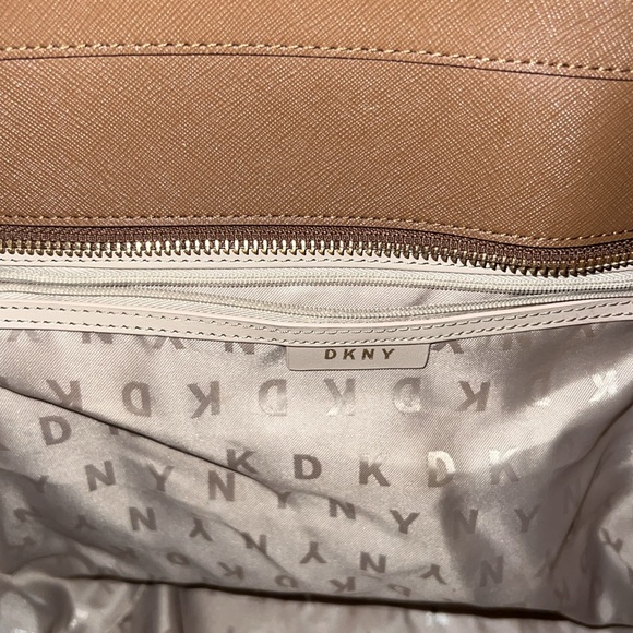 Brown DKNY large zip top tote bag - Picture 2 of 3